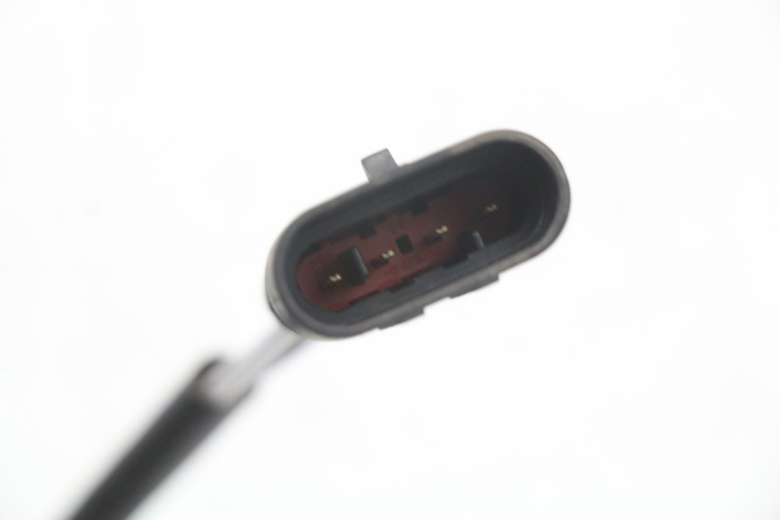 photo de SONDE LAMBDA MOTO GUZZI NORGE 8V GT 1200 (2011 - 2016) - Gros plan technique