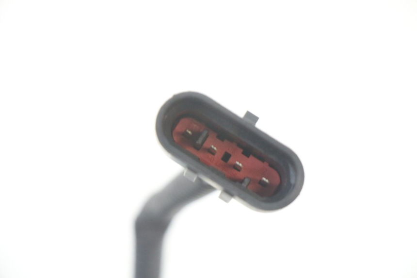 photo de SONDE LAMBDA PIAGGIO VESPA LX IE 125 (2010 - 2012) - Points de fixation