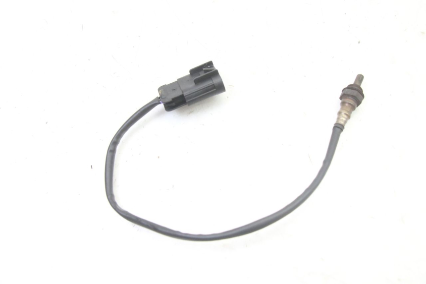 photo de SONDE LAMBDA PEUGEOT SATELIS 125 (2013 - 2018) - Autre angle de vue