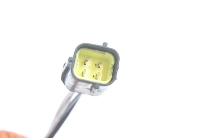 photo de SONDE LAMBDA PEUGEOT SATELIS 125 (2006 - 2009) - Gros plan technique