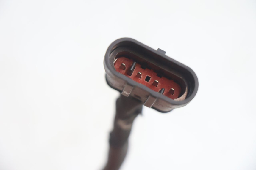 photo de SONDE LAMBDA PIAGGIO ZIP 4T 50 (2018 - 2020) - Gros plan technique