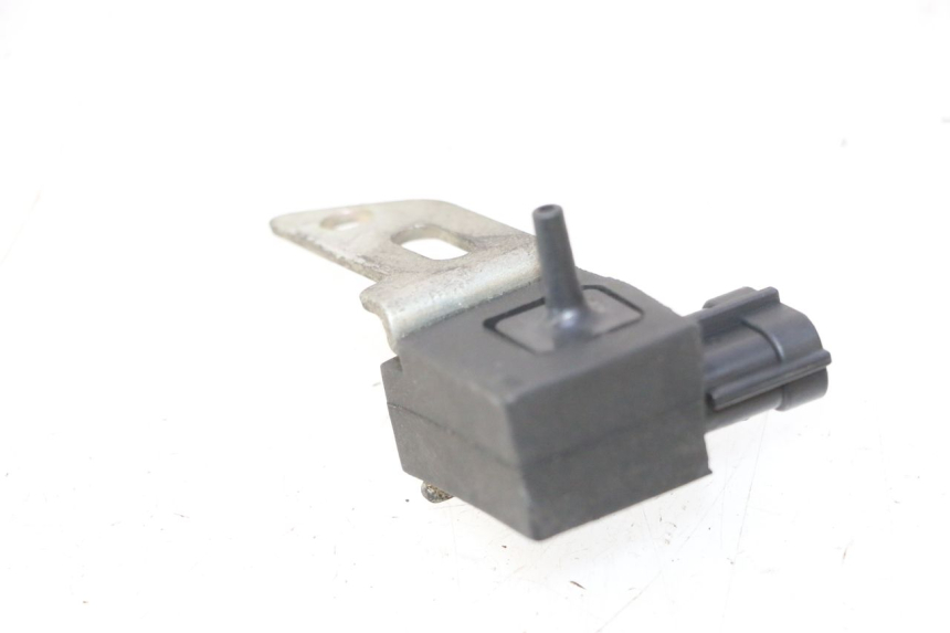 photo de SONDE PRESSION AIR SUZUKI BURGMAN 125 (2007 - 2014) - Détail de la pièce