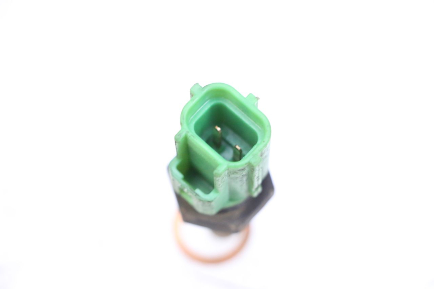 photo de SONDE PRESSION AIR SUZUKI BURGMAN EXECUTIVE ABS 650 (2006 - 2012) - Zoom état d’usage