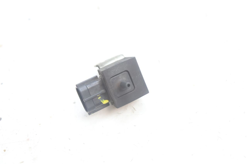 photo de SONDE PRESSION AIR SUZUKI BURGMAN EXECUTIVE ABS 650 (2006 - 2012) - Vue principale