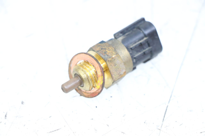 photo de SONDE PRESSION AIR YAMAHA FJR ABS 1300 (2006 - 2012) - Zoom état d’usage