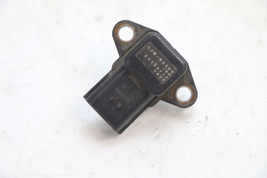 photo de SONDE PRESSION AIR YAMAHA FJR 1300 (2001 - 2005) - Gros plan technique