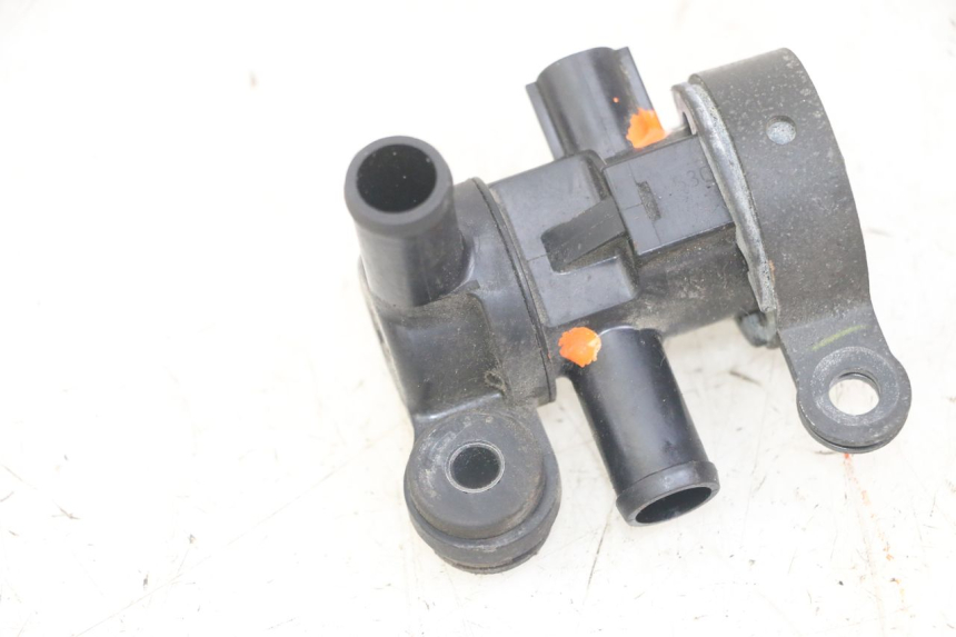 photo de SONDE PRESSION AIR HONDA FORZA ABS 300 (2013 - 2017) - Gros plan technique