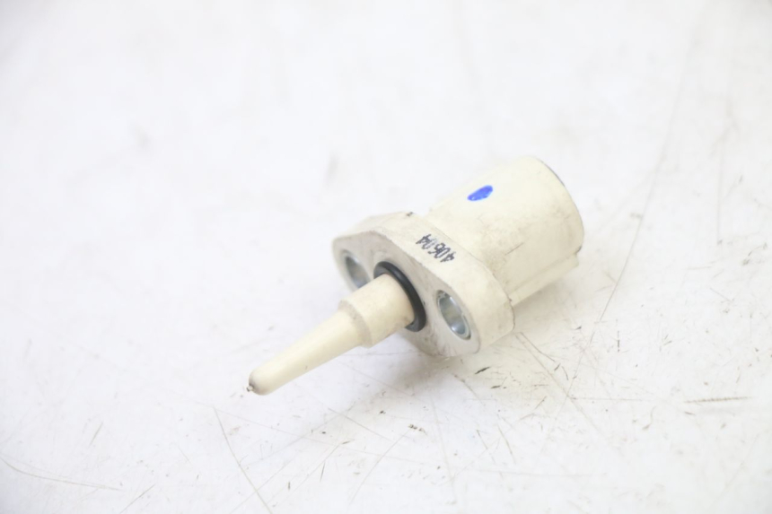 photo de SONDE PRESSION AIR SUZUKI GSR 750 (2011 - 2017) - Zoom état d’usage