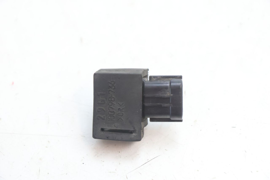 photo de SONDE PRESSION AIR SUZUKI GSR 600 (2005 - 2012) - Autre angle de vue
