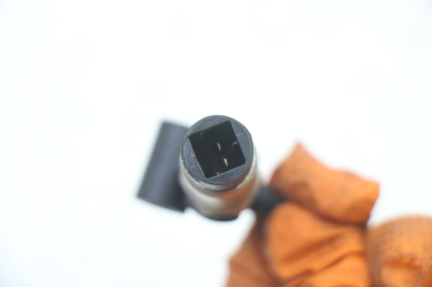 photo de SONDE PRESSION AIR PIAGGIO NEW TYPHOON 50 (2018 - 2021) - Autre angle de vue