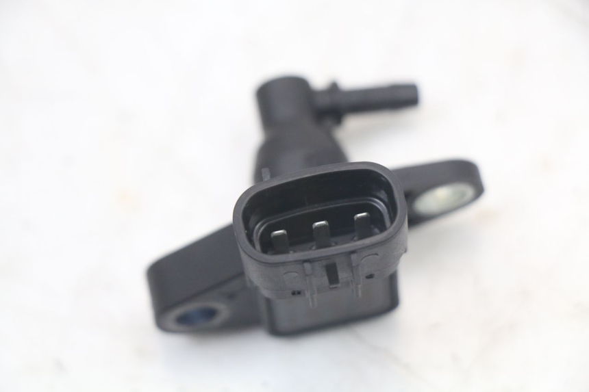 photo de SONDE PRESSION AIR ROYAL ENFIELD CONTINENTAL GT 650 (2019 - 2024) - Gros plan technique