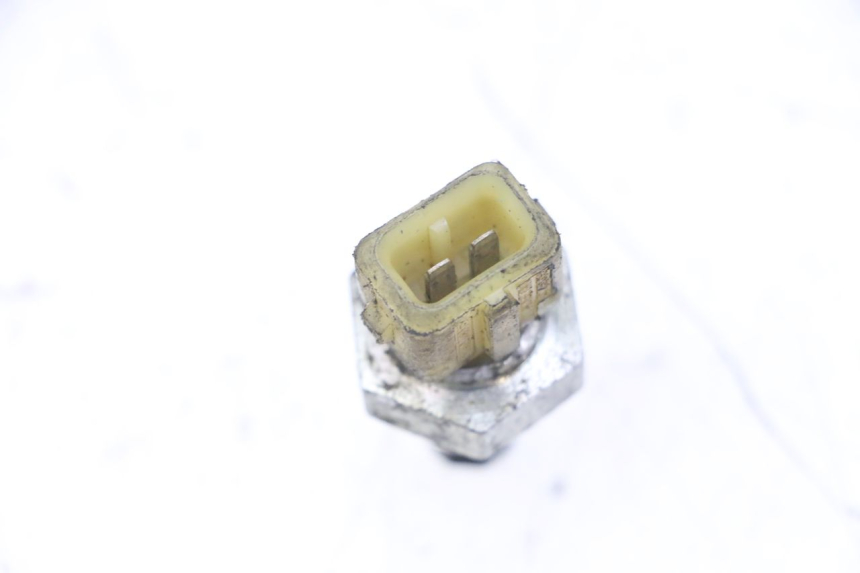 photo de SONDE PRESSION AIR PEUGEOT SATELIS COMPRESSOR K15 125 (2006 - 2009) - Autre angle de vue