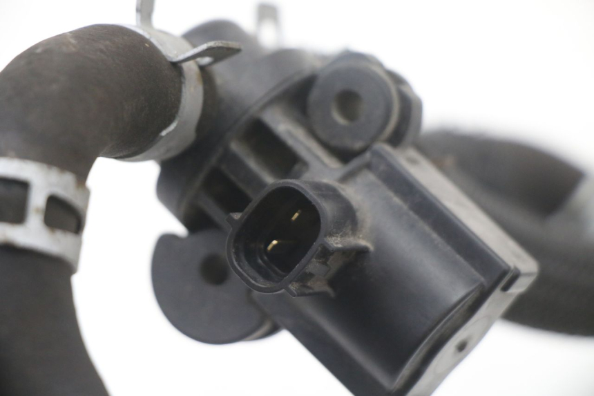 photo de SONDE PRESSION AIR SUZUKI GSX F GSXF 650 (2007 - 2015) - Autre angle de vue