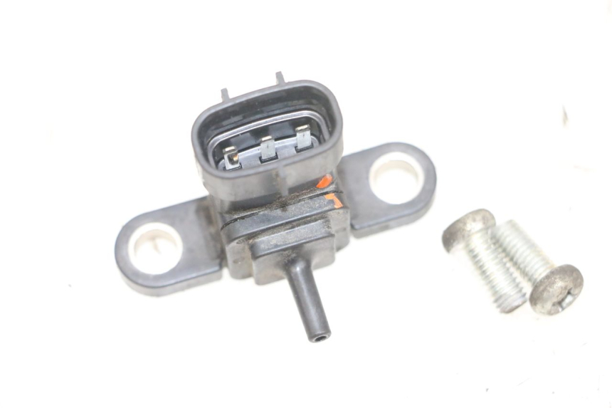 photo de SONDE PRESSION AIR YAMAHA TDM ABS 900 (2002 - 2014) - Zoom état d’usage