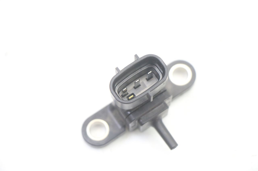 photo de SONDE PRESSION AIR YAMAHA X-MAX XMAX 125 (2010 - 2013) - Gros plan technique