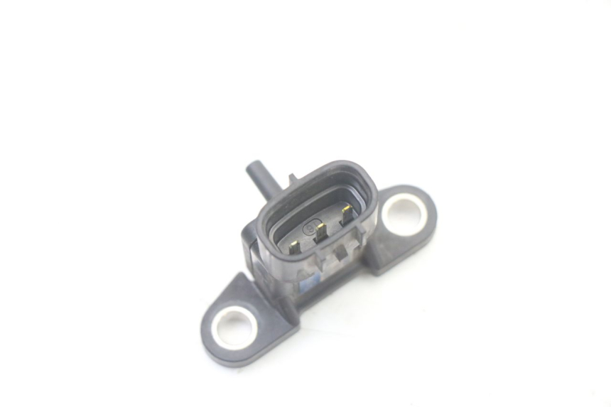 photo de SONDE PRESSION AIR YAMAHA YP X-MAX XMAX 400 (2014 - 2017) - Gros plan technique