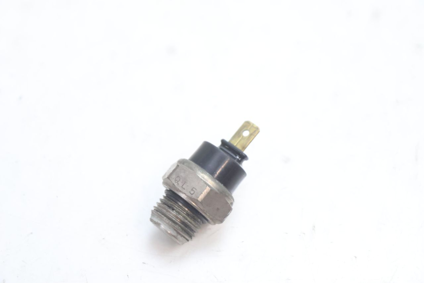 photo de SONDE PRESSION D'HUILE HONDA CB F HORNET 600 (2005 - 2006) - Vue principale