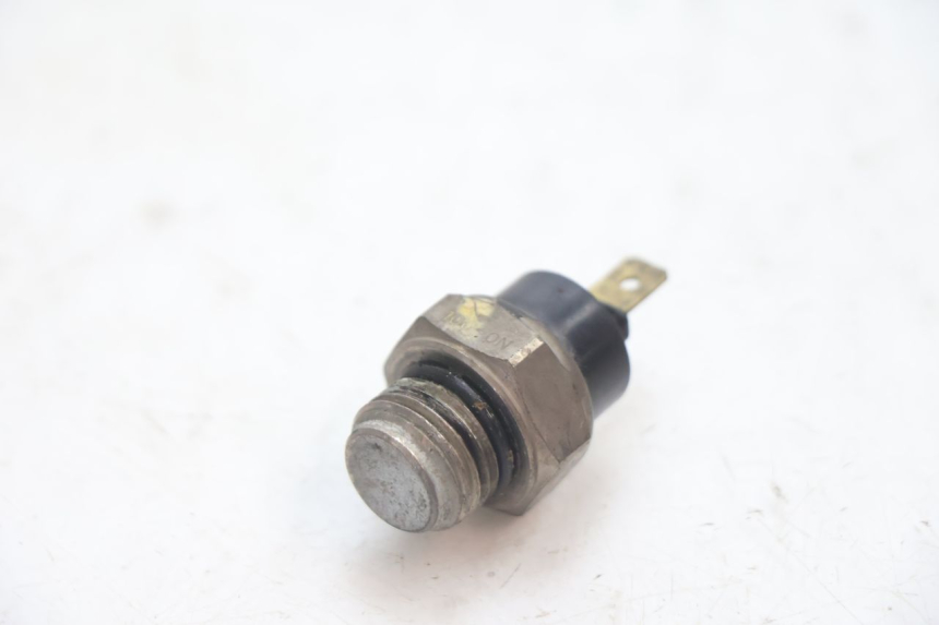 photo de SONDE PRESSION D'HUILE HONDA CB F HORNET 600 (2005 - 2006) - Zoom état d’usage