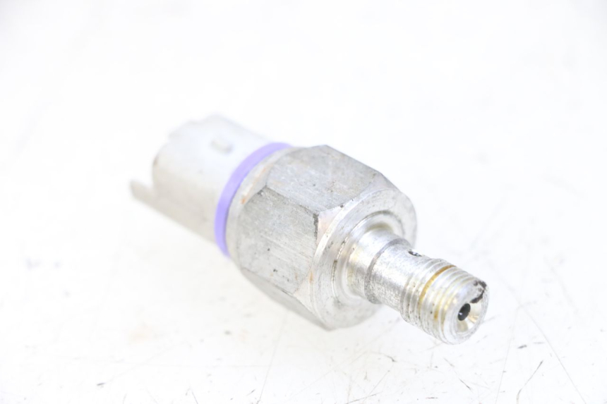 photo de SONDE PRESSION HUILE FREIN PIAGGIO IE MP3 YOURBAN 300 (2011 - 2016) - Détail de la pièce