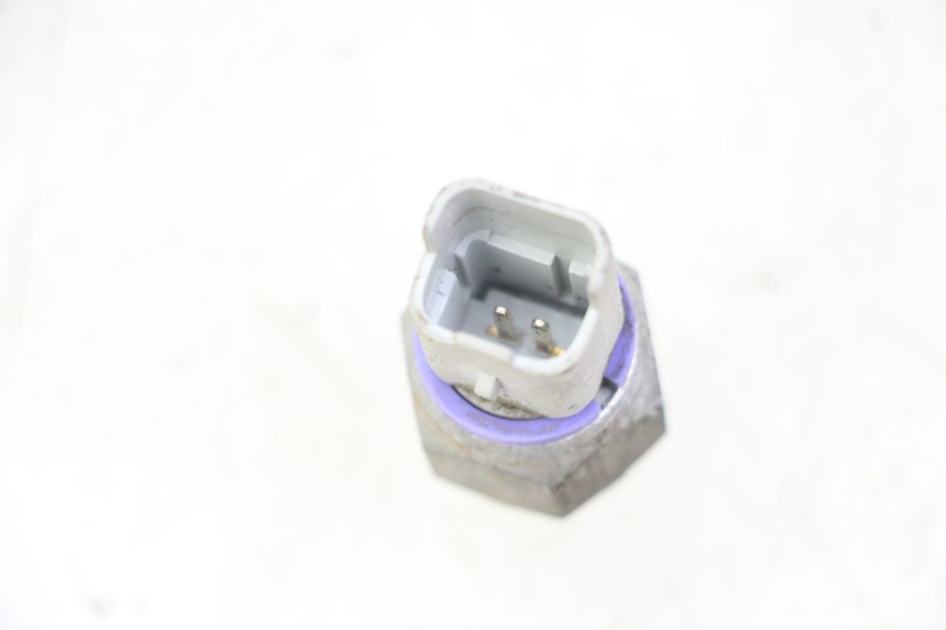 photo de SONDE PRESSION HUILE FREIN PIAGGIO IE MP3 YOURBAN 300 (2011 - 2016) - Zoom état d’usage