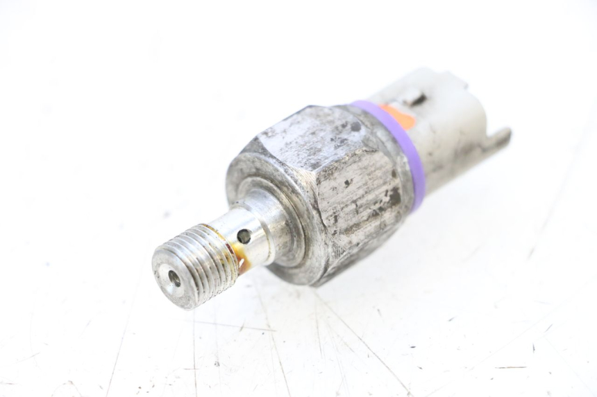 photo de SONDE PRESSION HUILE FREIN PIAGGIO MP3 RL 250 (2006 - 2010) - Détail de la pièce