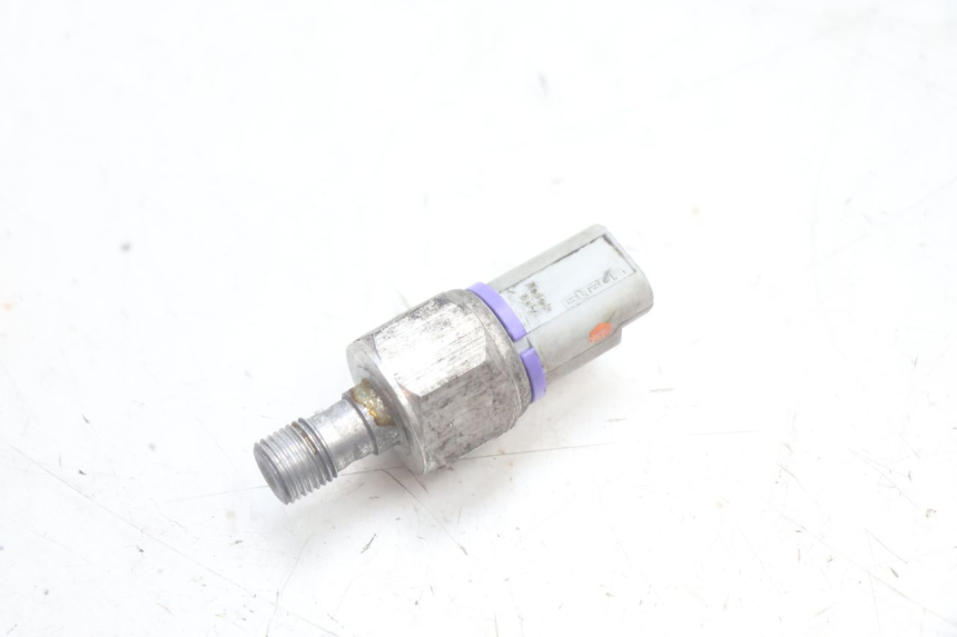 photo de SONDE PRESSION HUILE FREIN PIAGGIO MP3 125 (2006 - 2014) - Détail de la pièce