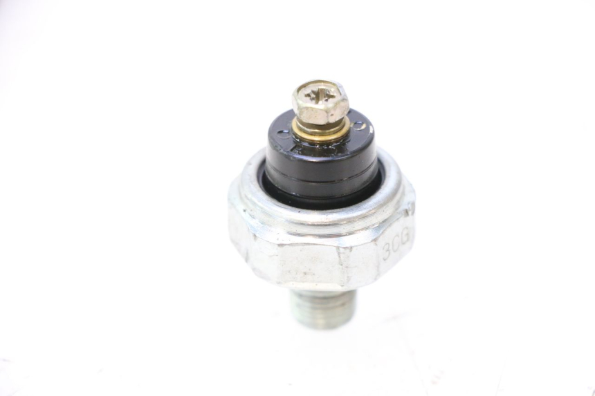 photo de SONDE PRESSION D'HUILE SUZUKI GSF N BANDIT 1200 (2001 - 2005) - Vue principale