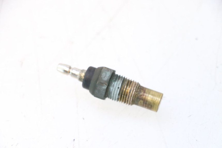 photo de SONDE TEMPERATURE D'EAU KAWASAKI GPX F ZX750F 750 (1986 - 1990) - Zoom état d’usage