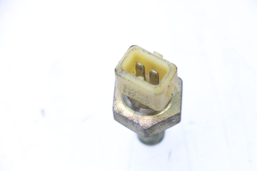 photo de SONDE TEMPERATURE D'EAU PEUGEOT SATELIS COMPRESSOR K15 125 (2006 - 2009) - Autre angle de vue