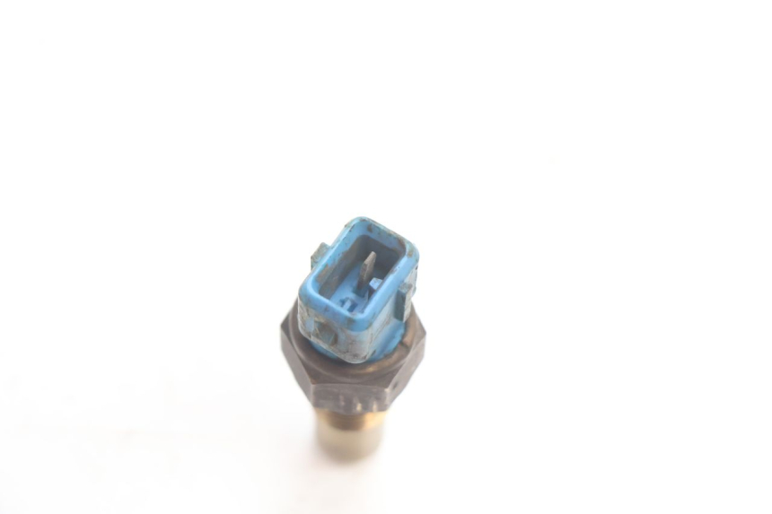 photo de SONDE TEMPERATURE D'EAU PEUGEOT SPEEDFIGHT LC 50 (1996 - 2002) - Zoom état d’usage