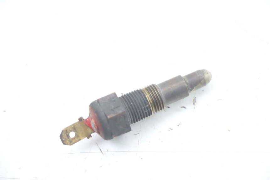 photo de SONDE TEMPERATURE D'EAU HONDA VT C2 SHADOW 750 (1997 - 2001) - Détail de la pièce