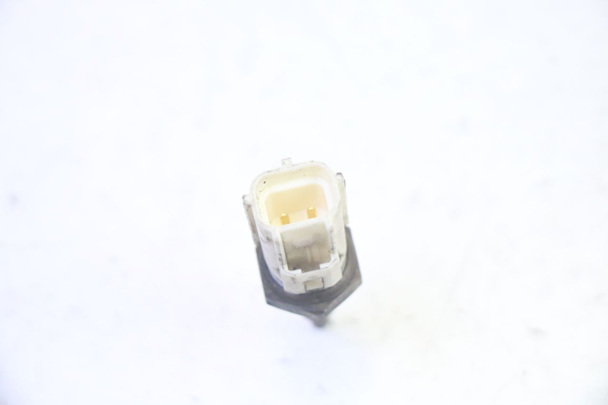 photo de SONDE TEMPERATURE D'EAU YAMAHA X-MAX XMAX 125 (2010 - 2013) - Autre angle de vue