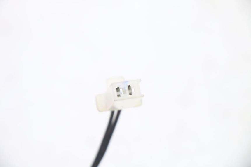 photo de SONDE TEMPERATURE EXTERIEURE PIAGGIO MP3 HPE 310 (2024 - 2025) - Gros plan technique