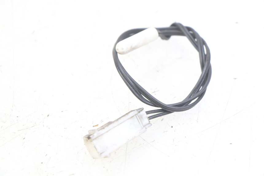 photo de SONDE TEMPERATURE EXTERIEURE PEUGEOT SATELIS 125 (2010 - 2012) - Vue principale