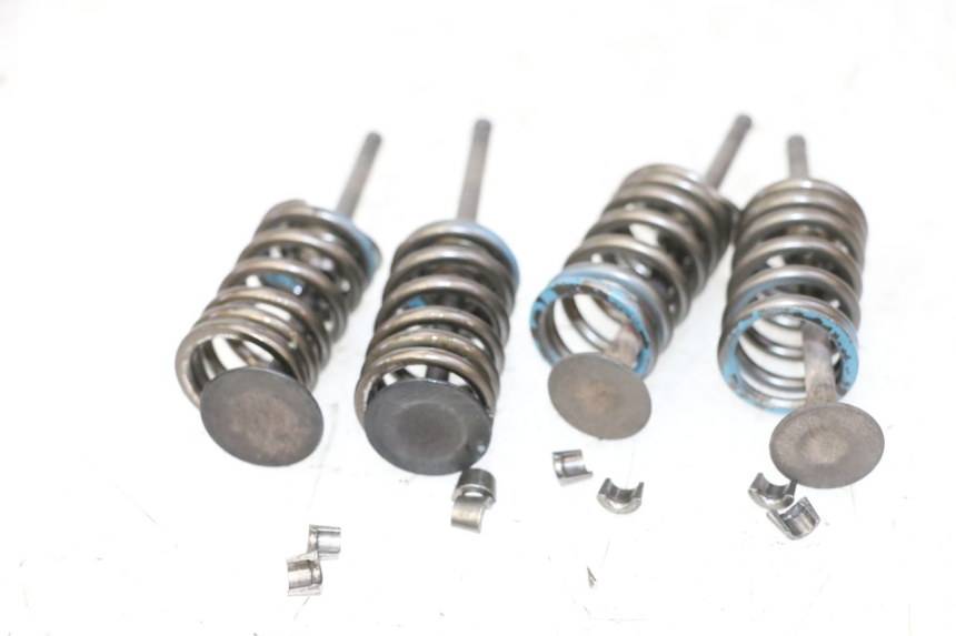 photo de SOUPAPE SUZUKI BURGMAN 125 (2007 - 2014) - Autre angle de vue