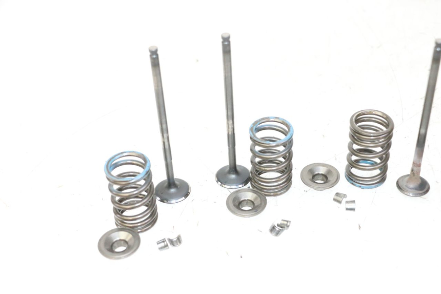 photo de SOUPAPE SUZUKI BURGMAN 125 (2007 - 2014) - Vue d’ensemble