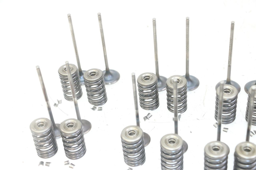 photo de SOUPAPE HONDA CB R 1000 (2018 - 2023) - Zoom état d’usage