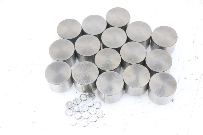 photo de SOUPAPE HONDA CB R 1000 (2018 - 2023) - Autre angle de vue