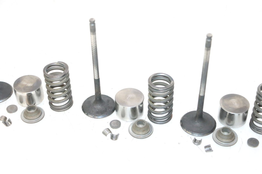 photo de SOUPAPE YAMAHA FJR 1300 (2001 - 2005) - Détails caractéristiques