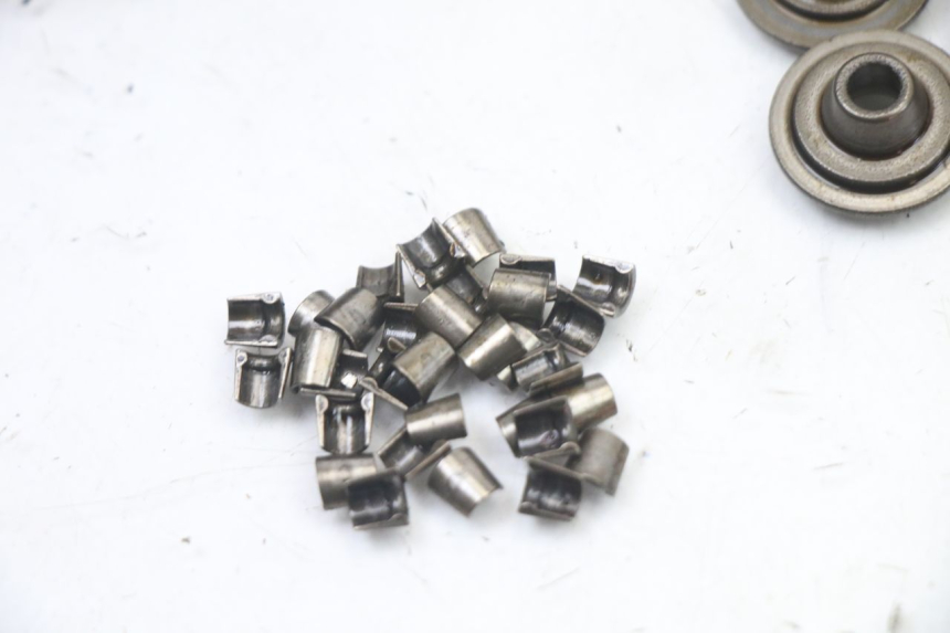 photo de SOUPAPE YAMAHA FZ6 FAZER S2 600 (2007 - 2011) - Détails caractéristiques