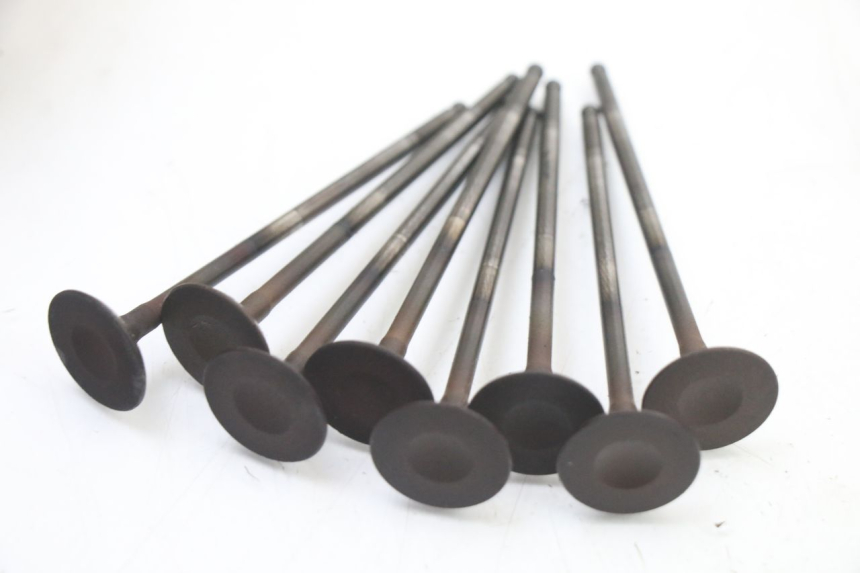 photo de SOUPAPE YAMAHA FZ6 FAZER S2 600 (2007 - 2011) - Gros plan technique