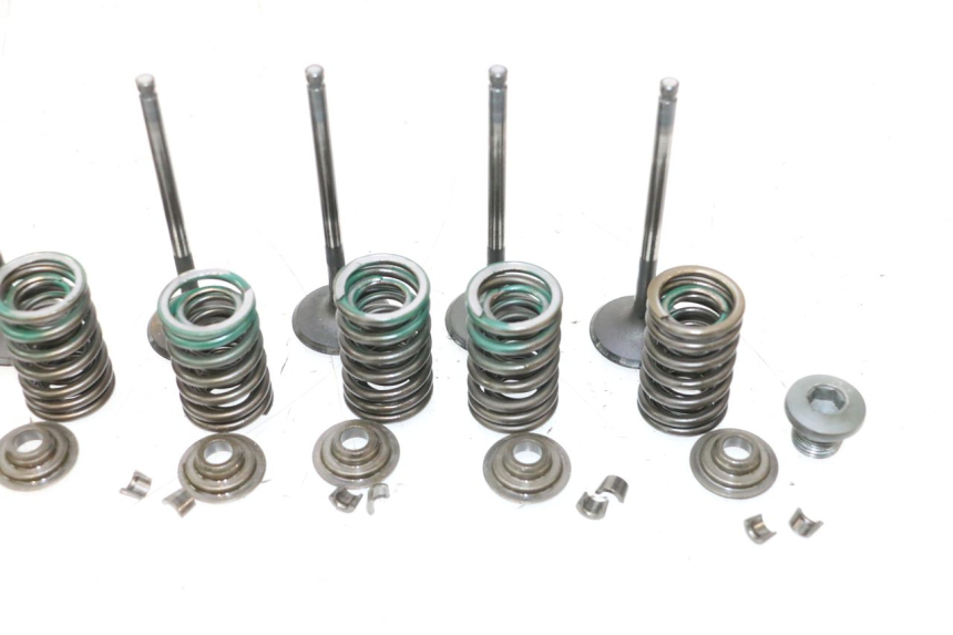 photo de SOUPAPE SUZUKI GSF N BANDIT 1200 (2001 - 2005) - Points de fixation