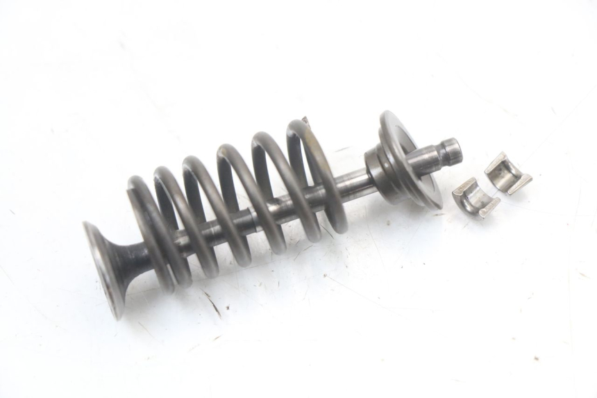 photo de SOUPAPE KYMCO K-PW K-PIPE 50 (2012 - 2017) - Autre angle de vue