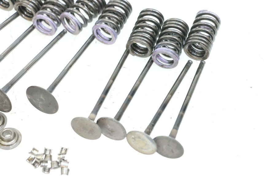 photo de SOUPAPE KAWASAKI NINJA 400 (2018 - 2023) - Points de fixation