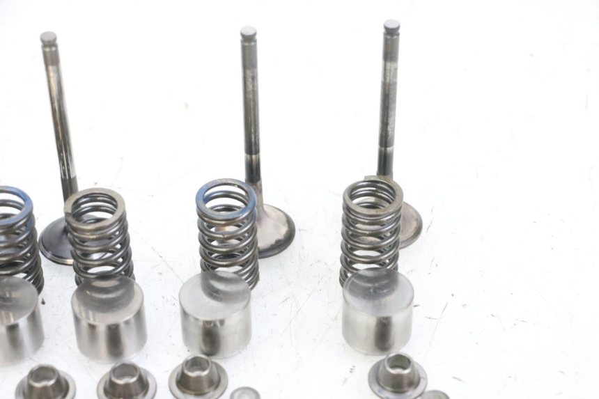 photo de SOUPAPE YAMAHA TDM ABS 900 (2002 - 2014) - État de surface