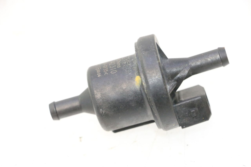 photo de SOUPAPE VENTILATION CANISTER BMW C SPORT 650 (2015 - 2021) - Zoom état d’usage