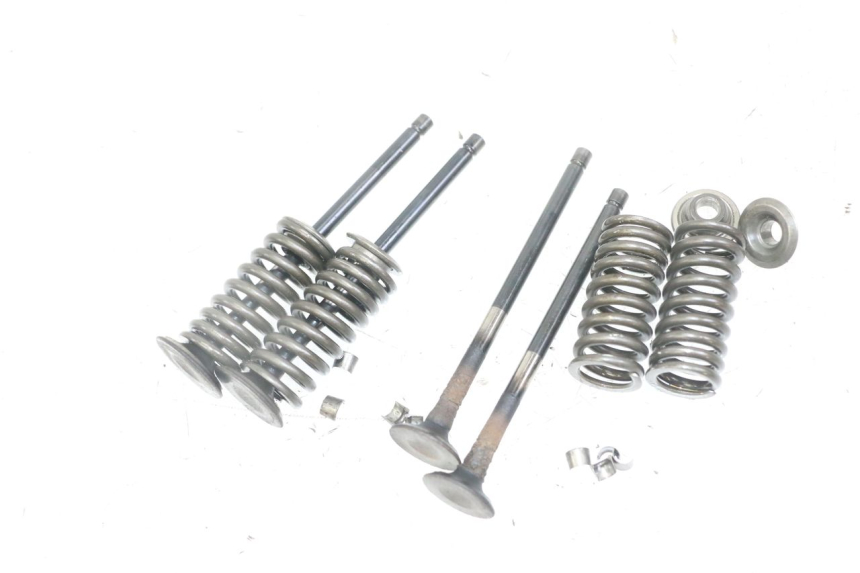 photo de SOUPAPE PIAGGIO VESPA GRANTURISMO 200 (2004 - 2005) - Zoom état d’usage