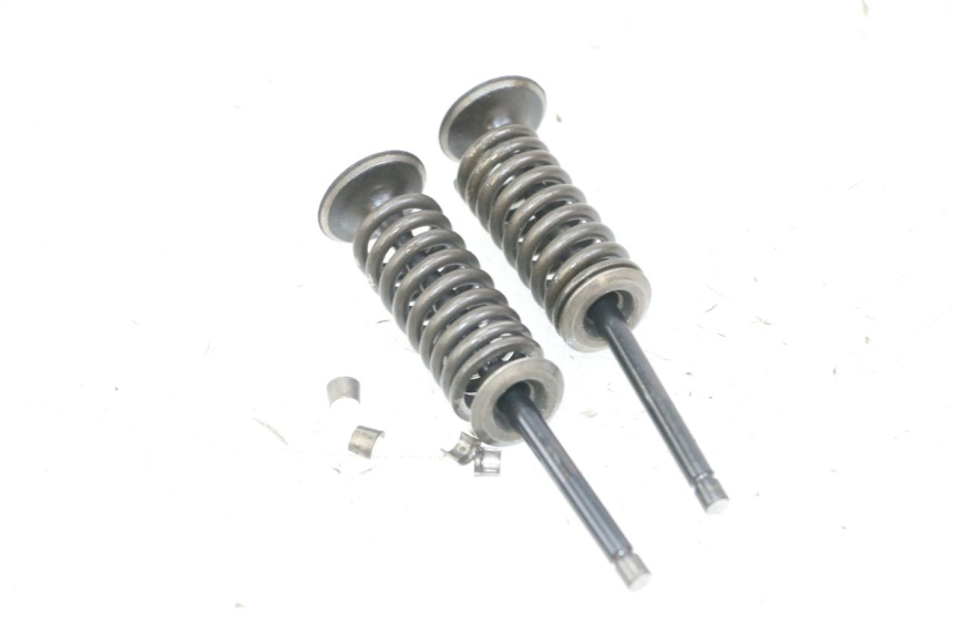 photo de SOUPAPE PIAGGIO VESPA GRANTURISMO 200 (2004 - 2005) - Vue d’ensemble