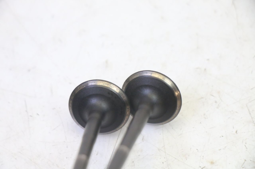 photo de SOUPAPE YAMAHA X-MAX XMAX 125 (2010 - 2013) - Zoom état d’usage