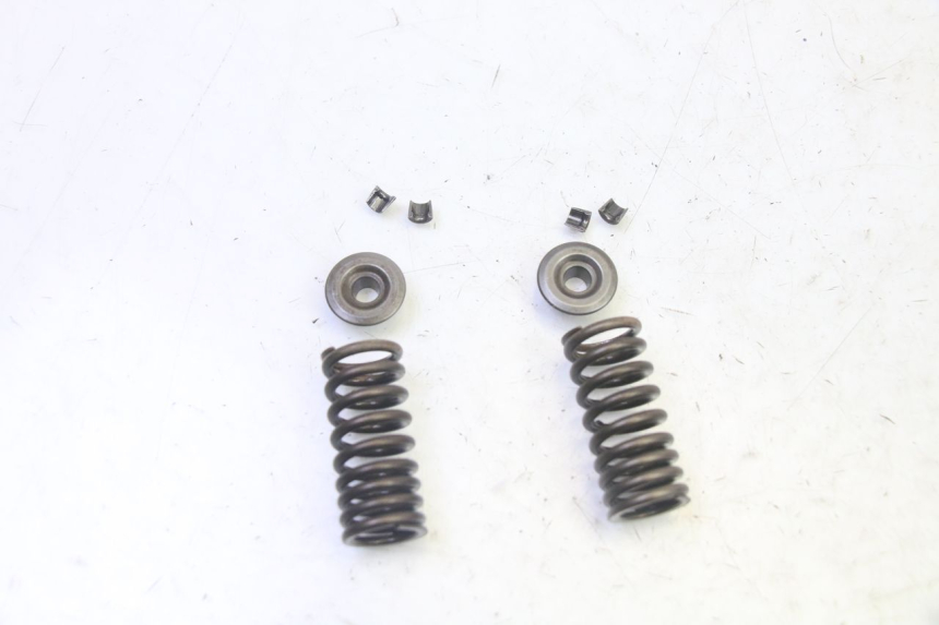 photo de SOUPAPE YAMAHA X-MAX XMAX 125 (2010 - 2013) - Autre angle de vue